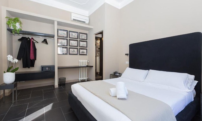 Rione IV Campo Marzio Apartment | App Condotti Luxury Apartment In Rome