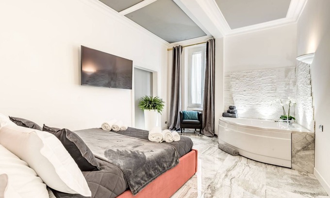 Rione II Trevi Apartment | App……… xxx