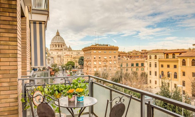 Vatican Apartment | Appartamento con vista San Pietro