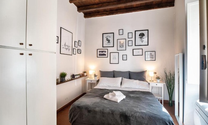 Rione VI Parione Apartment | Appartamento via dei Baullari