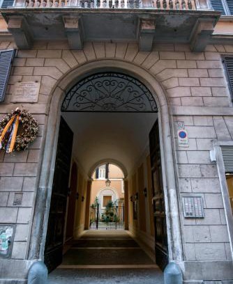 Rione VIII Sant'Eustachio House | Assunta Domus