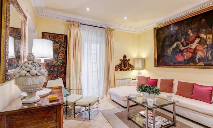Rione IV Campo Marzio House | Augustus Luxury Apartment