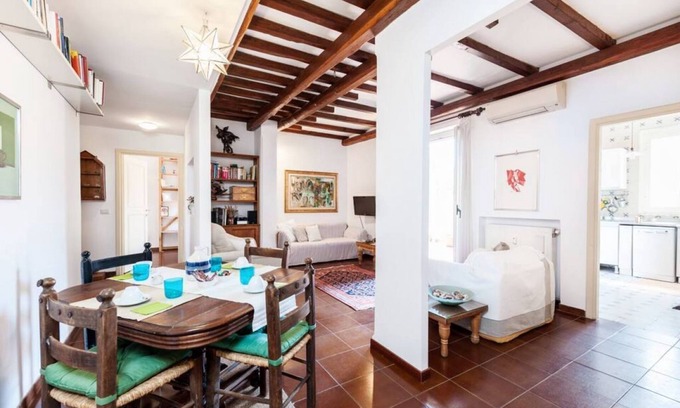 Vatican Apartment | Bright apartment with terrace, near the Vatican