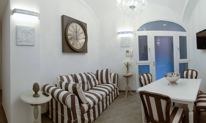 Monti Apartment | Colosseo Apartment - Two Bedroom Apartment, Sleeps 4