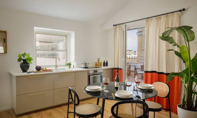 Prati Apartment | Daplace - Costanza Apartment