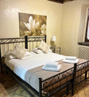 Rione VI Parione Apartment | Domus Antica Navona