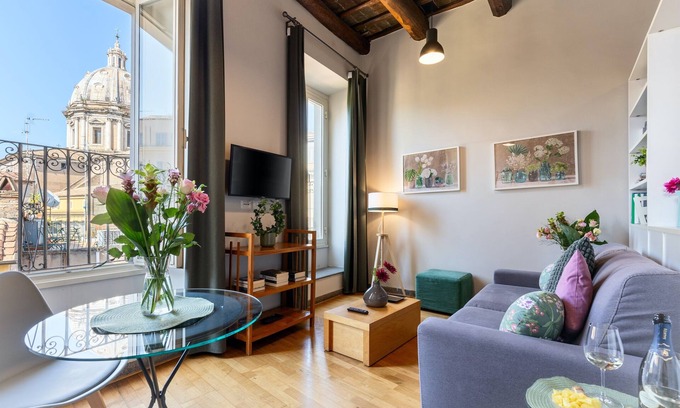 Rome City Centre Apartment | Grotta Pinta 12 | Romantic and elegant