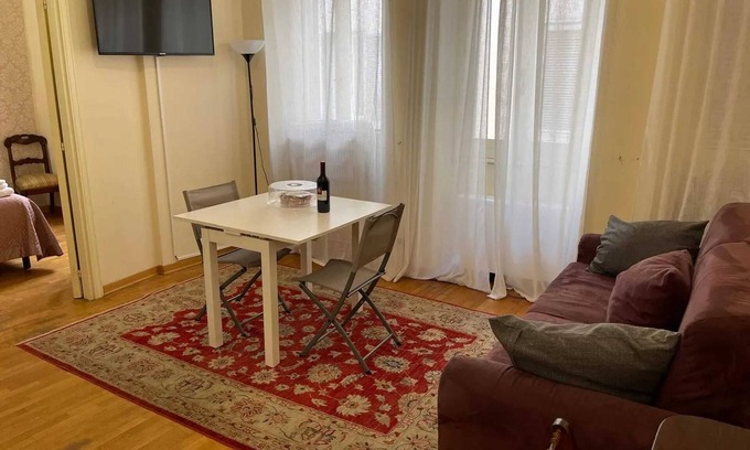Campitelli Apartment | Homerez - Apartment near the Colosseum