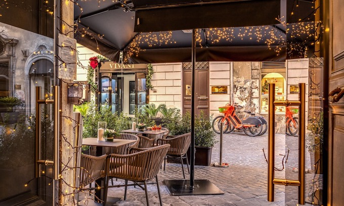 Rione III Colonna Hotel | Hotel 55 Fiftyfive - Maison d'Art Collection