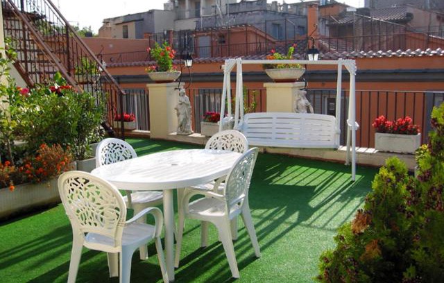 Rione III Colonna Hotel | Hotel Sistina