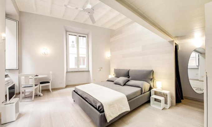 Rione VIII Sant'Eustachio Apartment | La Vaccarella Pantheon