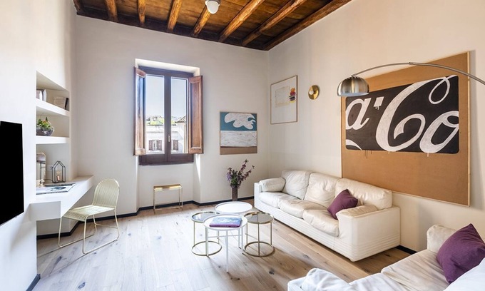 Rione V Ponte Apartment | Large Rome apartment rental in Navona - Campo de Fiori