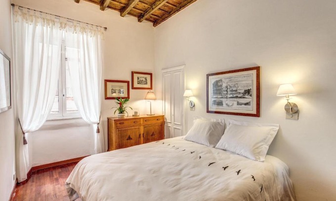 Trastevere Apartment | Magenta Deluxe Fienaroli 2