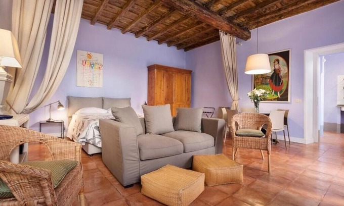 Navona Apartment | Matisse charming old town
