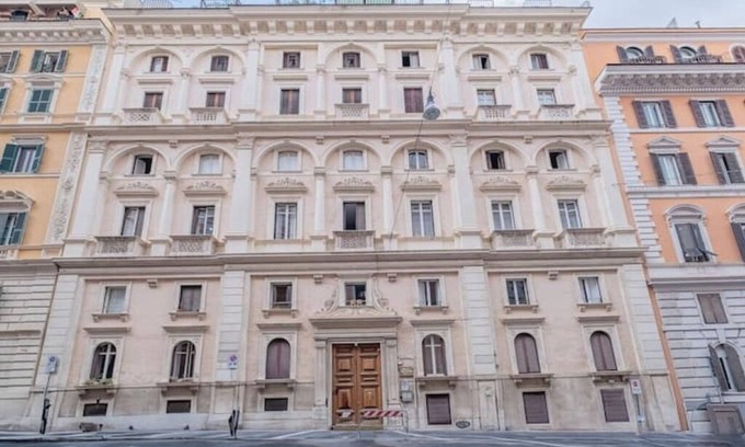 Rome City Centre Apartment | Pandora Apartment National Street
