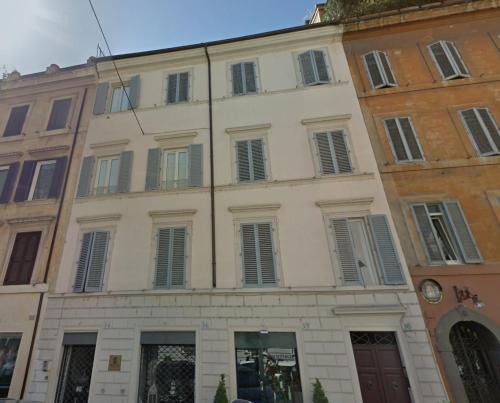 Rione IV Campo Marzio Apartment | Penna Flats