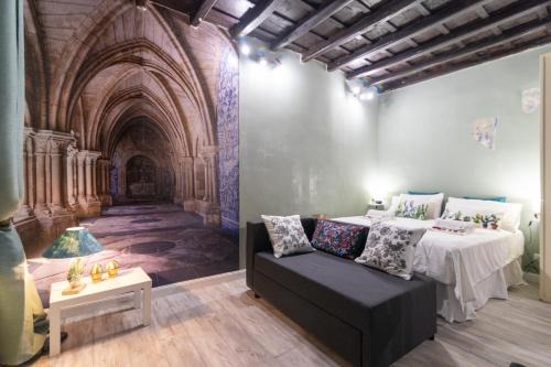 Rione VI Parione Apartment | RomeatHome Deluxe suite Campo dei Fiori