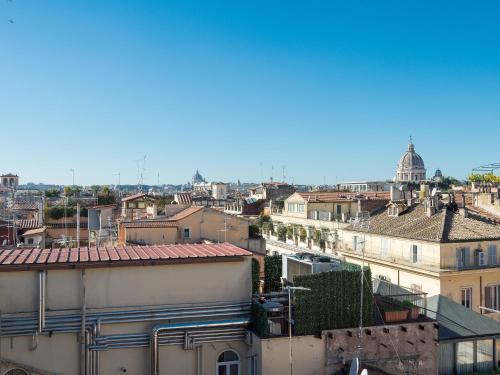 Rione III Colonna Apartment | Spanish Steps Amazing Terrace