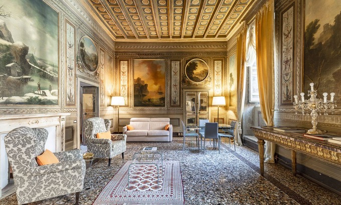 Rione IV Campo Marzio Apartment | The Princess Suite