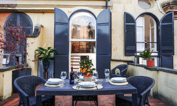 Rione IV Campo Marzio Apartment | Your Prestigious Penthouse at the Spanish Steps