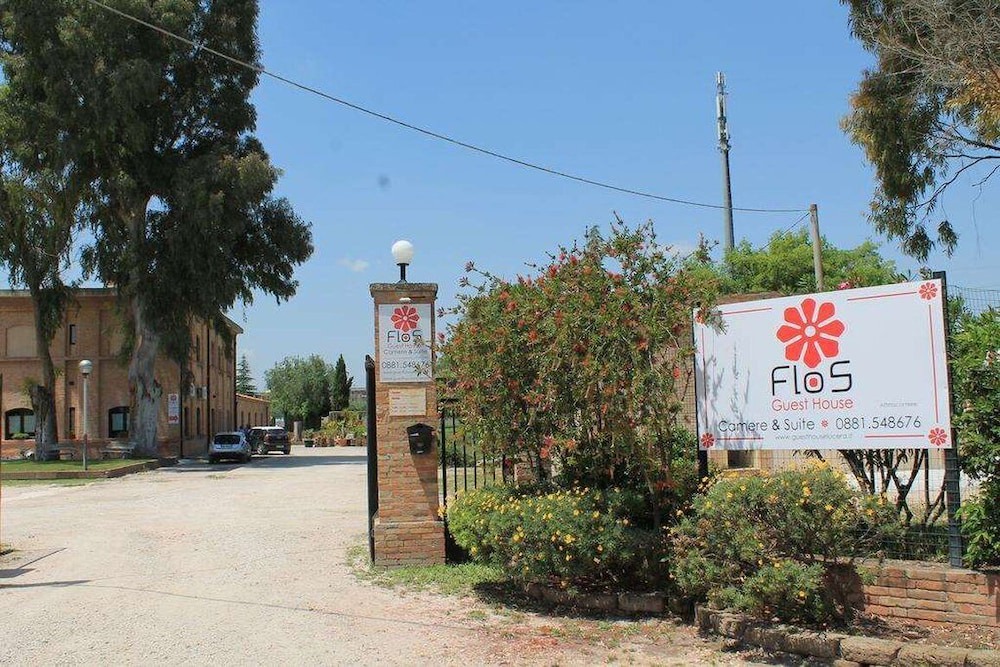 Lucera Hotel | Flos Guest House