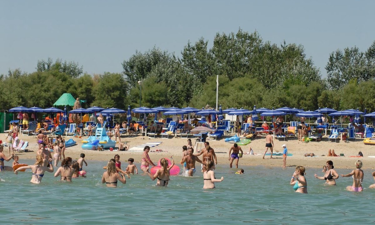 Cologna Spiaggia House | Feriendorf Stork Camping Village Mobilehome Happy Easy für 6 Personen