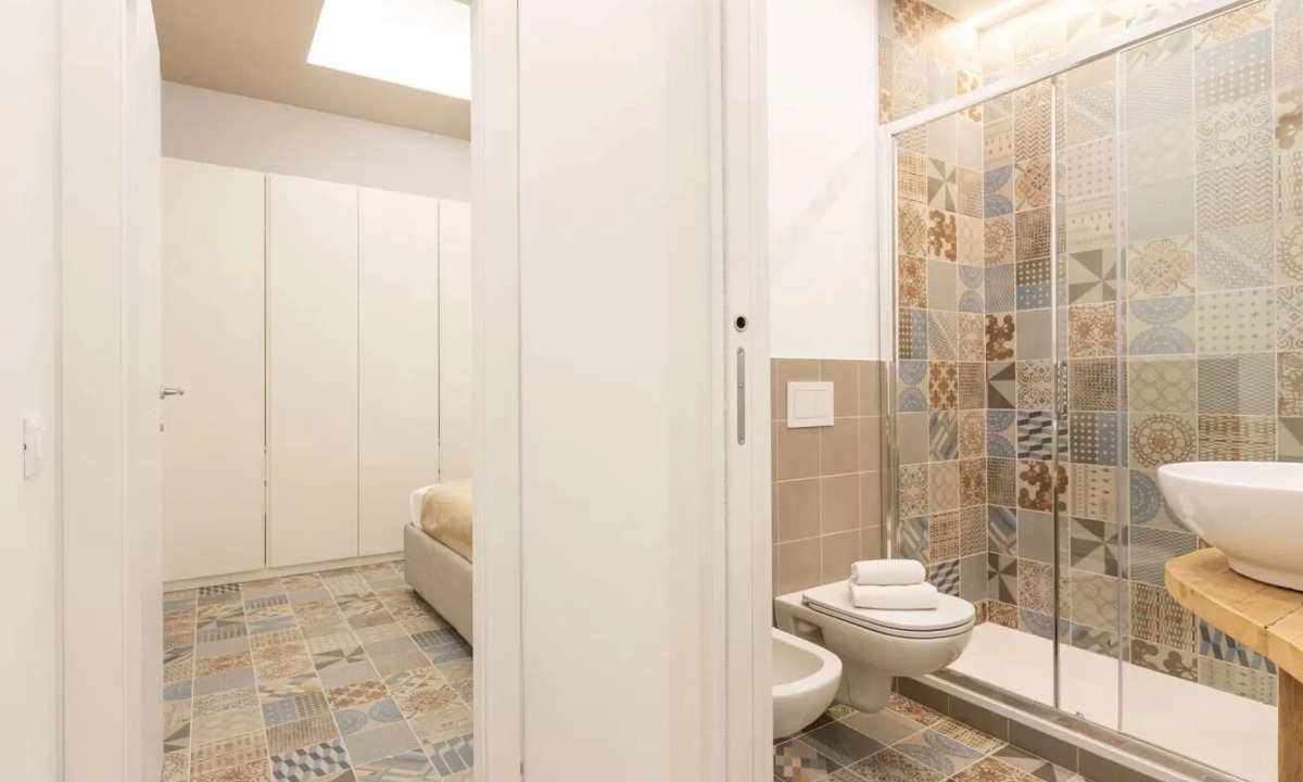 Turro Apartment | Athens House Near the Duomo [Loreto-Duomo]