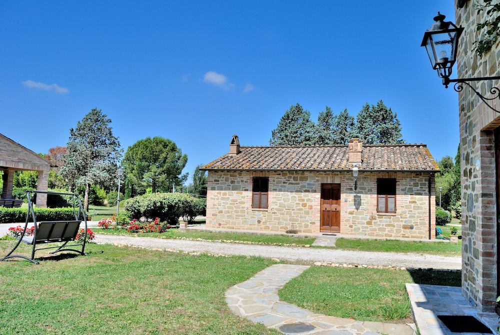 Photo of Buildings in Ospedalicchio
