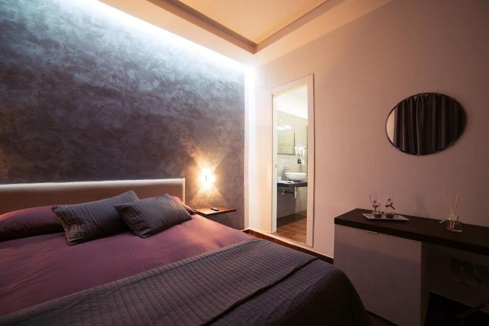 Photo of Bedroom in Historical Downtown Salerno
