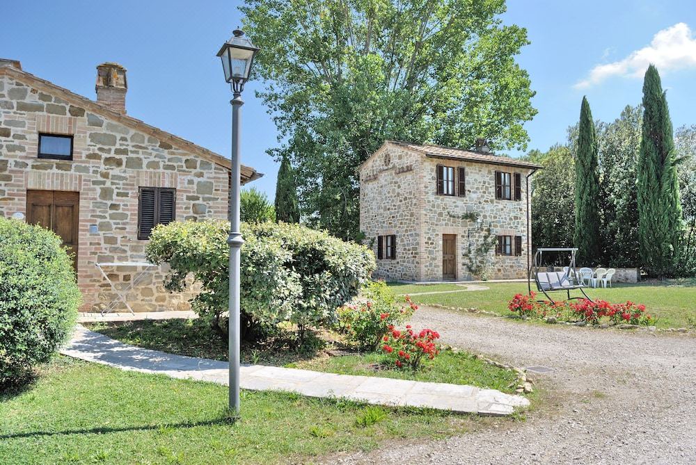 Photo of Buildings in Ospedalicchio