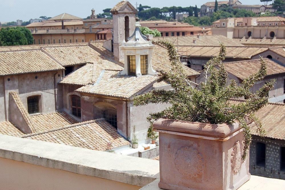 Photo of Buildings in Trastevere