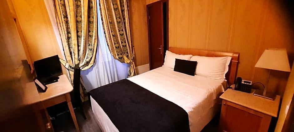 Photo of Bedroom in Prati