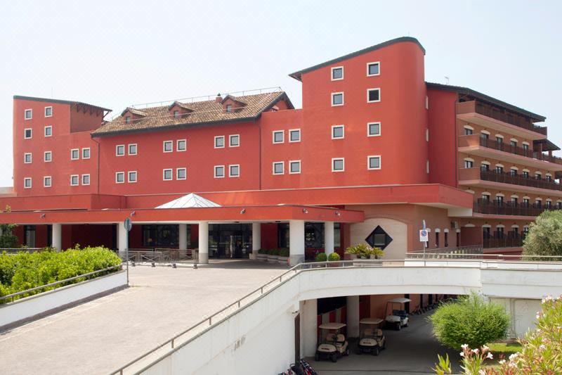 Photo of Buildings in Pinetamare