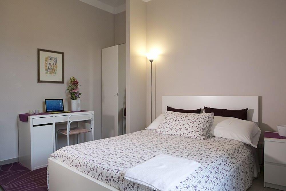 Photo of Bedroom in Lamezia Terme