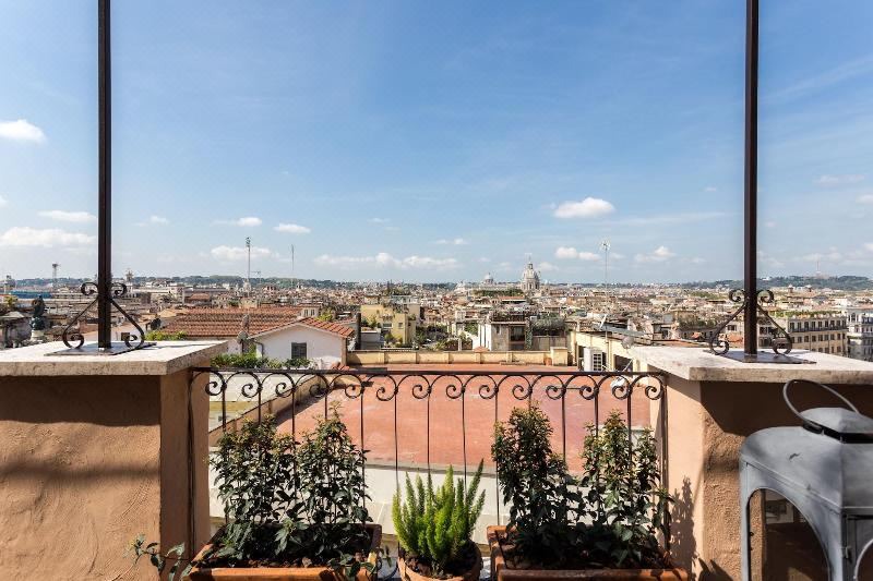 Photo of Patio Balcony in Rione IV Campo Marzio