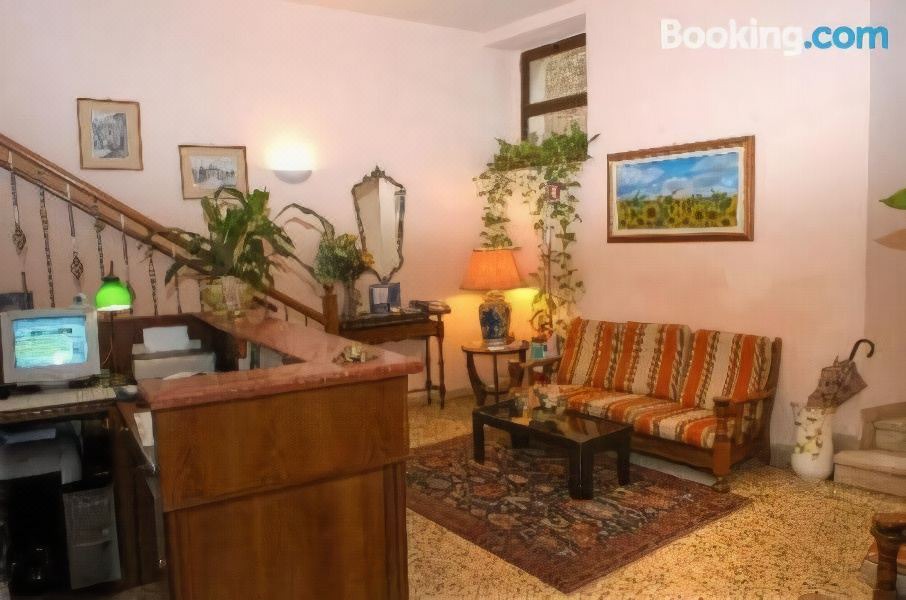 Photo of Livingroom in Old Town