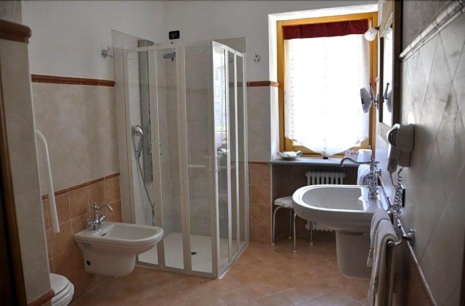 Photo of Bathroom in Pre-Saint-Didier