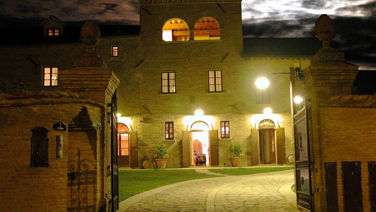 Photo of Buildings in Piosina