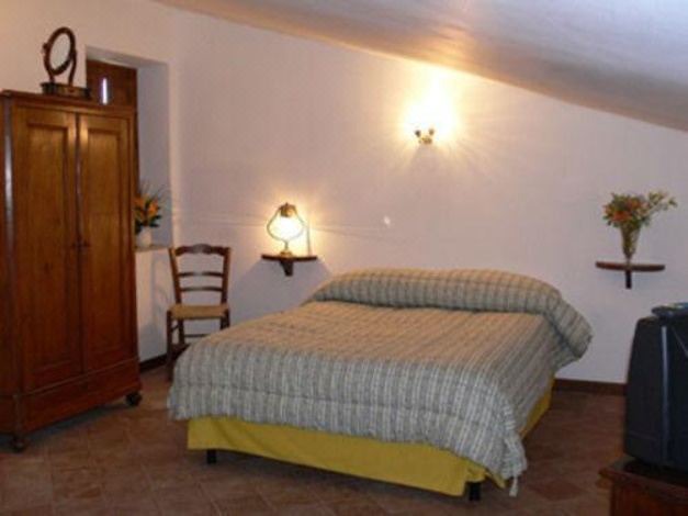 Photo of Bedroom in Fumone