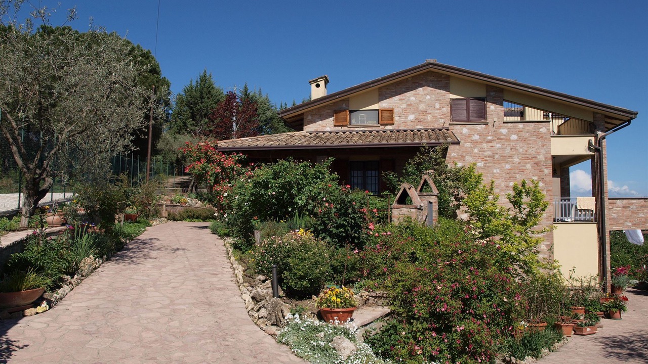 Photo of Buildings in Montelaguardia