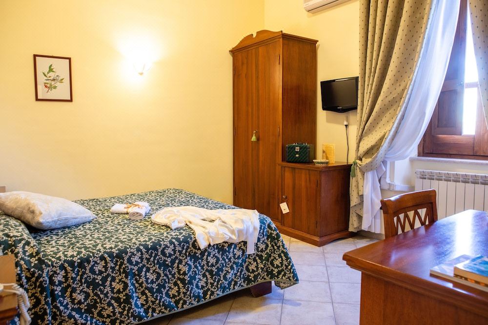 Photo of Others in Arpino