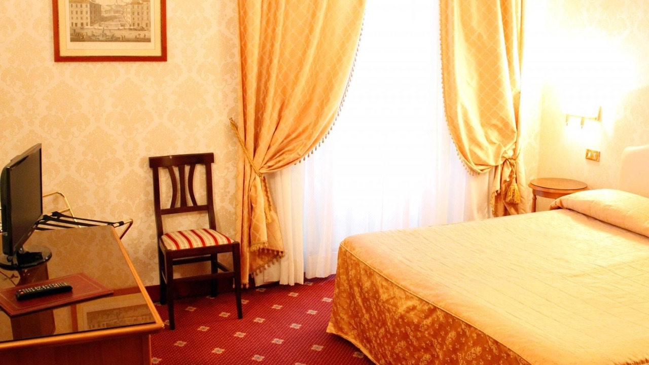 Photo of Bedroom in Rome City Centre