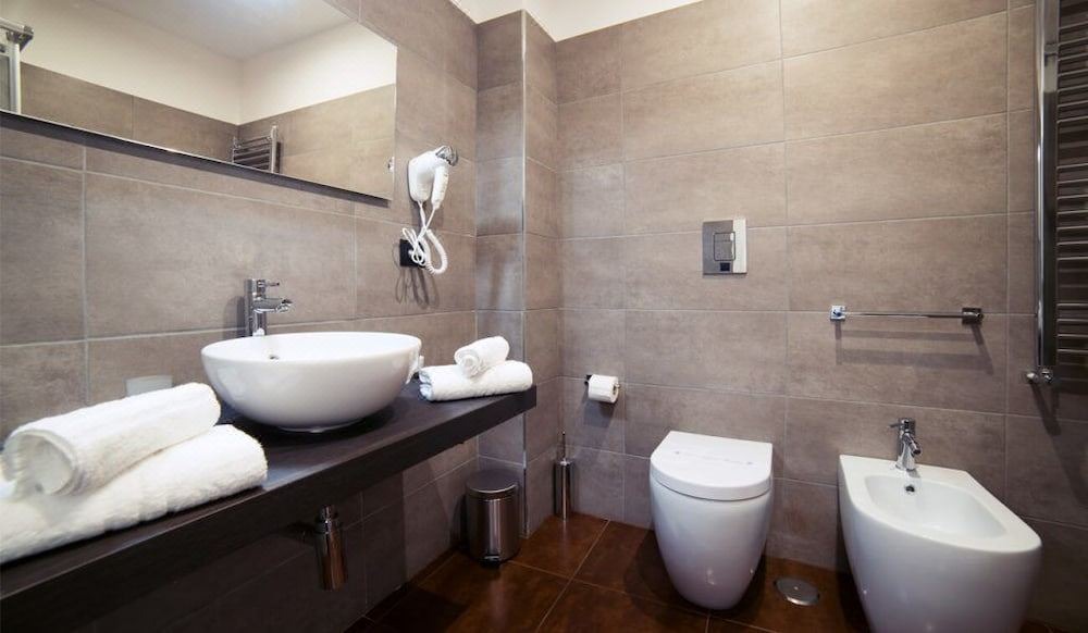 Photo of Bathroom in Historical Downtown Salerno