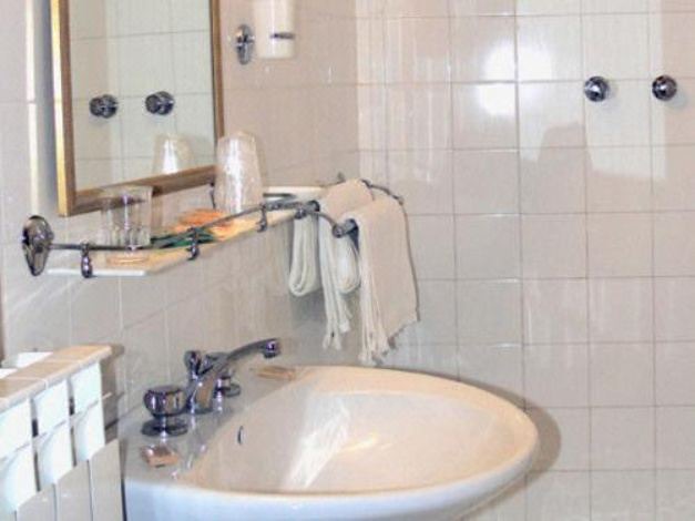 Photo of Bathroom in Fumone