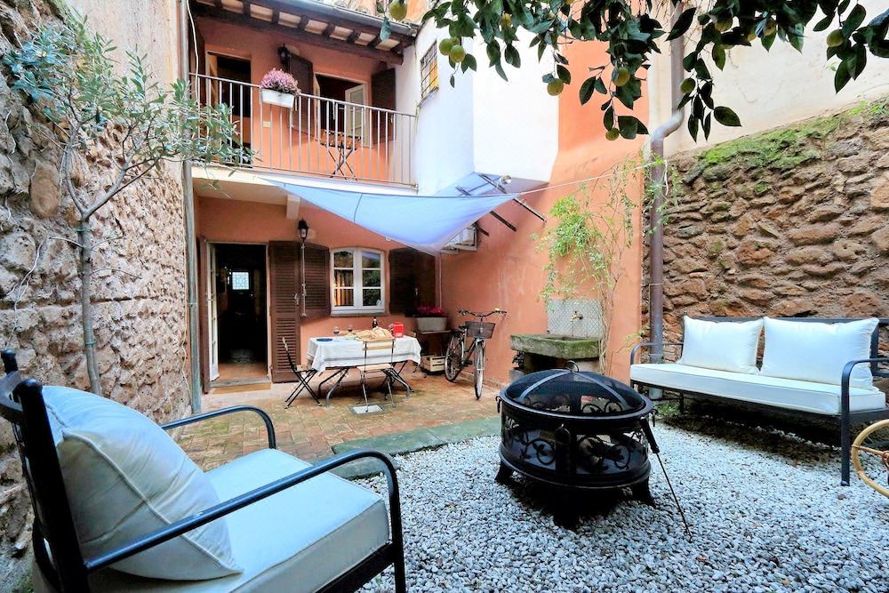 Photo of Patio Balcony in Trastevere