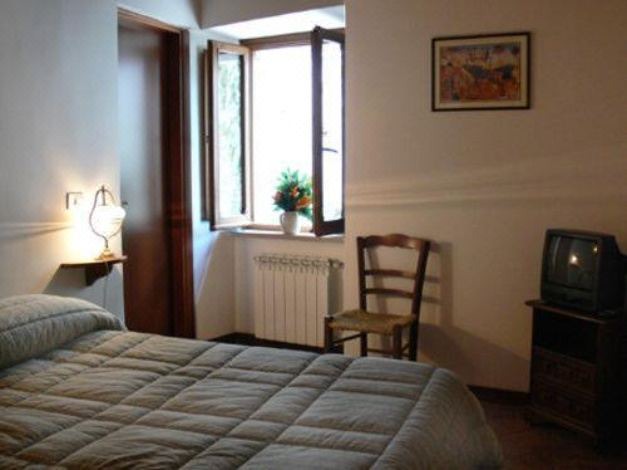 Photo of Bedroom in Fumone
