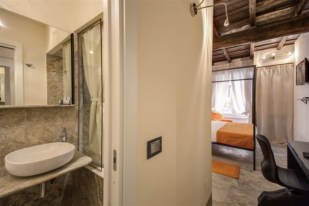 Photo of Bathroom in Monti
