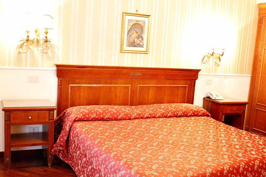 Photo of Bedroom in Rome City Centre