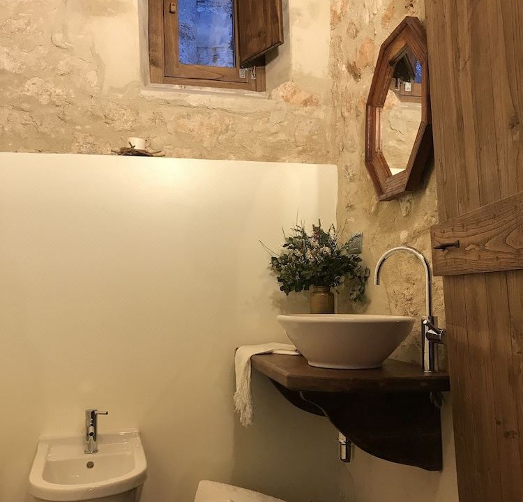 Photo of Bathroom in San Benedetto in Perillis