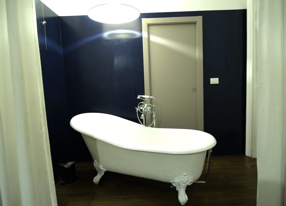 Photo of Bathroom in Rione VII Regola